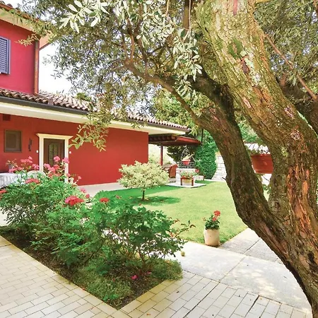 Apartament Awesome In With House Sea View *