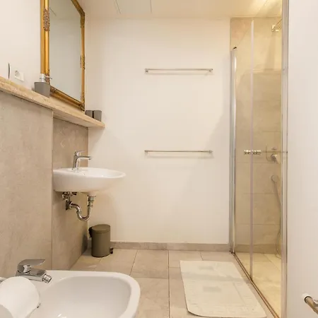 Apartament Awesome In With House Sea View Portorož
