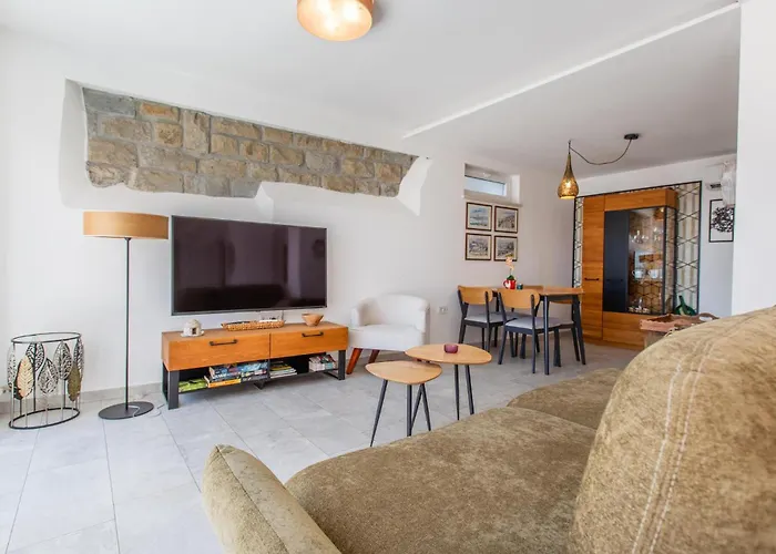 2 Bedroom Amazing In *