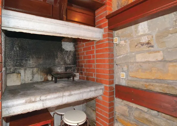 公寓 2 Bedroom Amazing In 波尔托罗